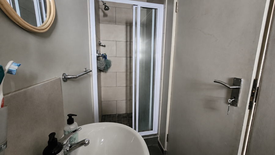 To Let 1 Bedroom Property for Rent in Haasendal Western Cape